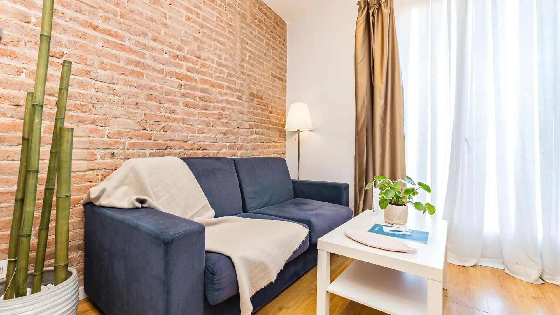 Sweett - Villarroel Barcelona Apartment